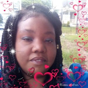 Meet your Posher, Simone